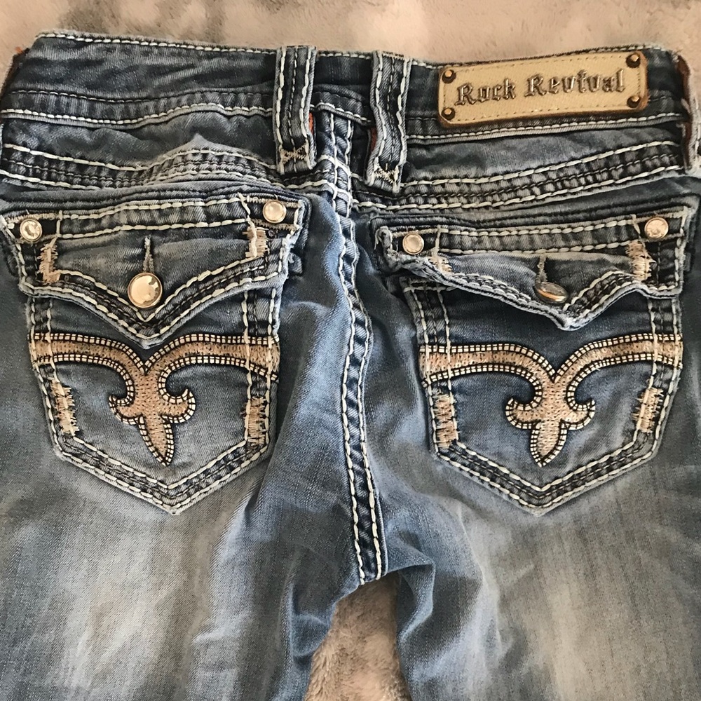 ROCK REVIVAL JEANS SIZE 26 “ANGIE BOOT”